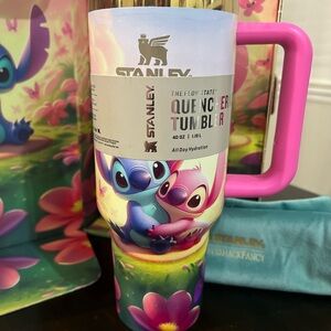 Quencher H2.0 Stitch& Angel Designs Tumbler 40oz
